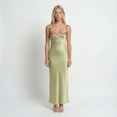 Robe maxi à broderies florales – Sans manches, col rond, élégante pour femme