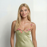 Robe maxi à broderies florales – Sans manches, col rond, élégante pour femme